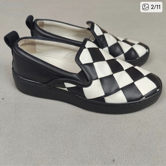 Bottega Veneta Black and White Checkered Loafers - Picture 3 of 6